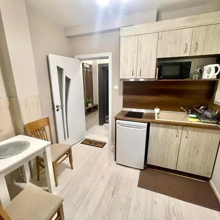 Апартаменти Home