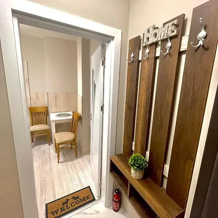 Home Apartment Warna