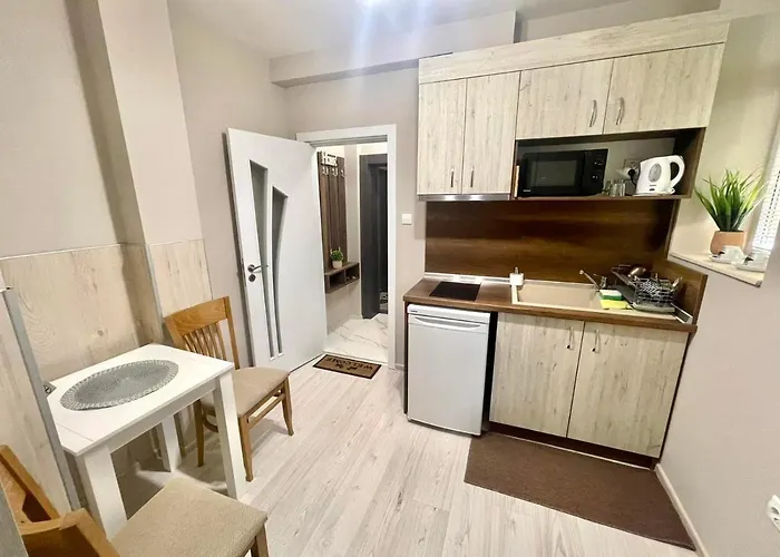 Апартаменти Home